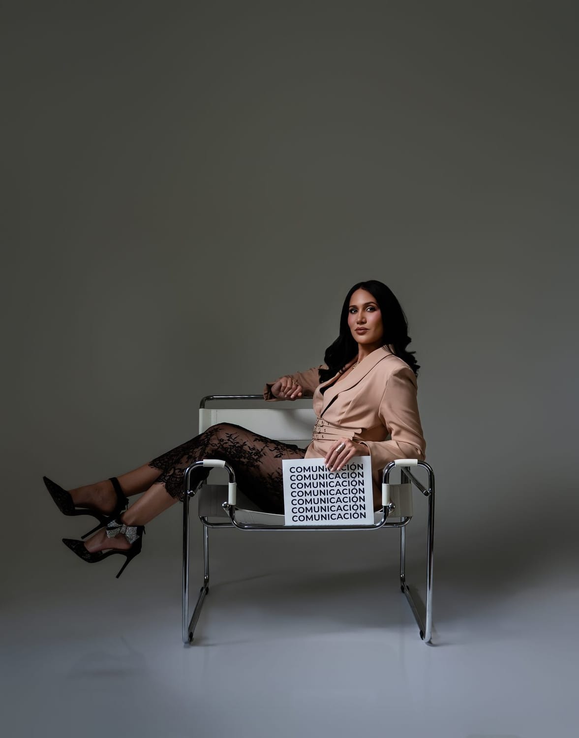 Jhosie González, presentadora y fundadora de Comunica Academy
