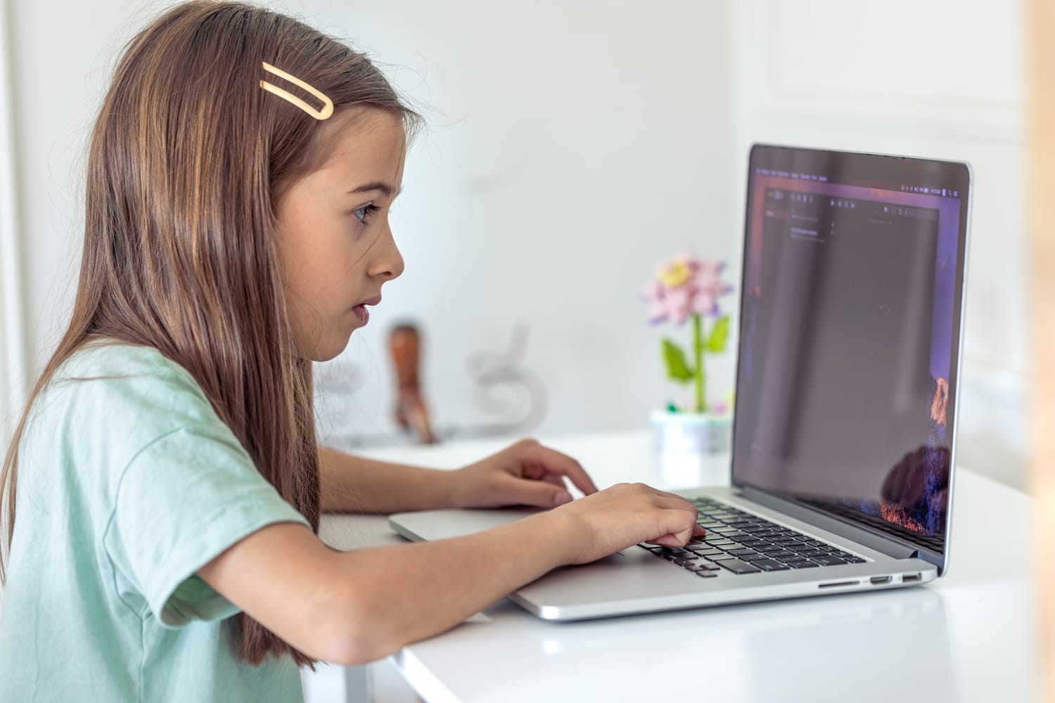 Children learning web development - kids coding