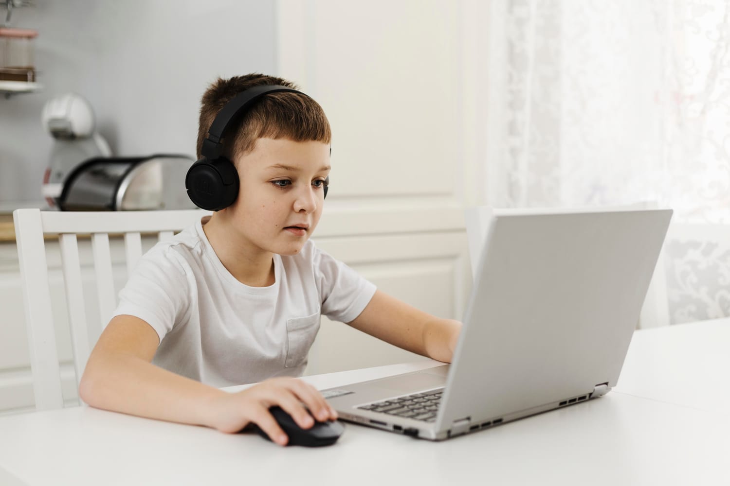 Children learning digital skills and understanding opportunity cost