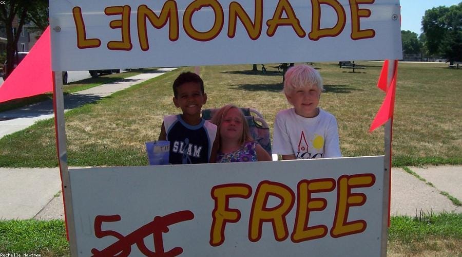 Lemonade stand illustration