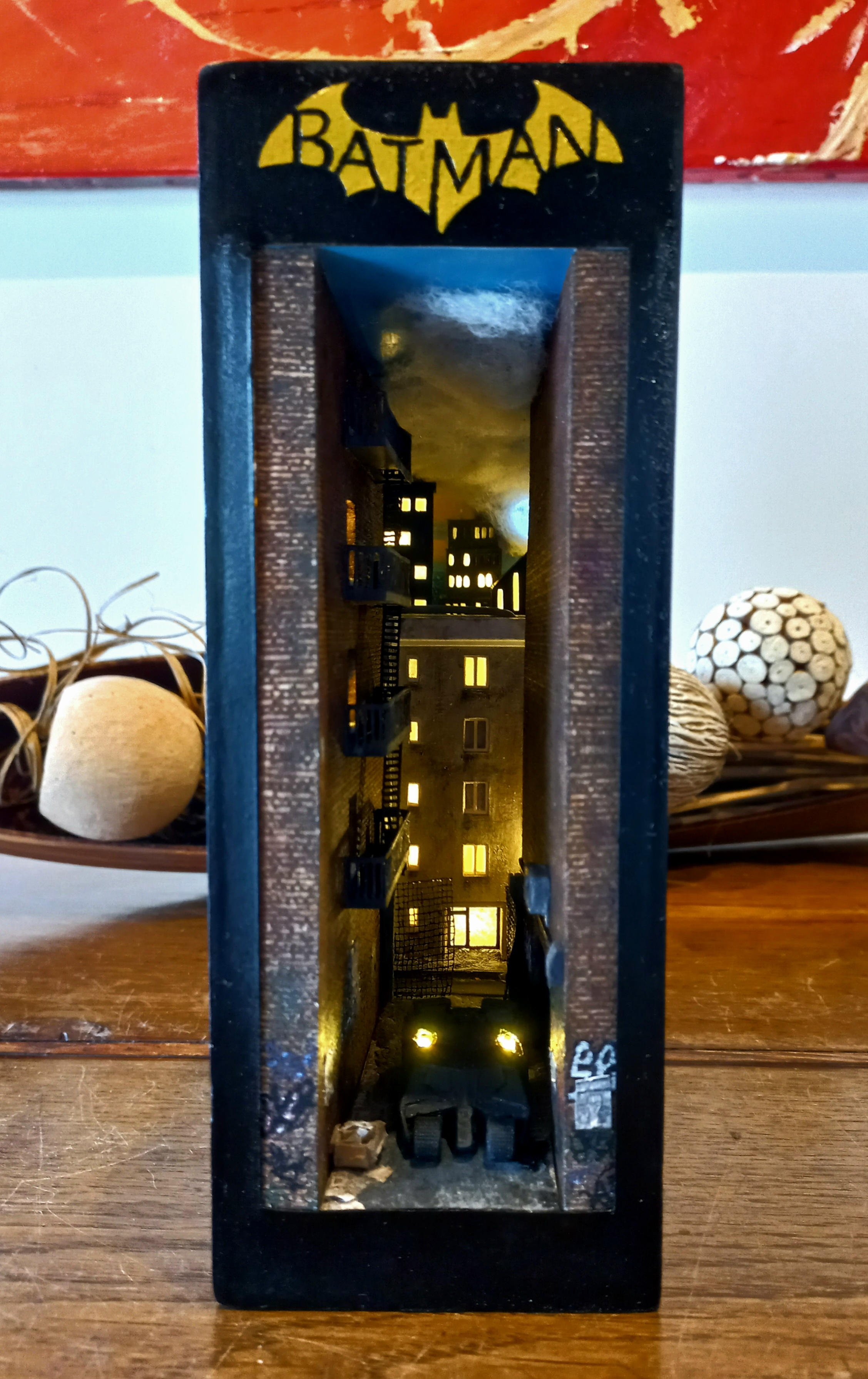 Booknook Batman Dark Knight Miniature Un Monde Parfait