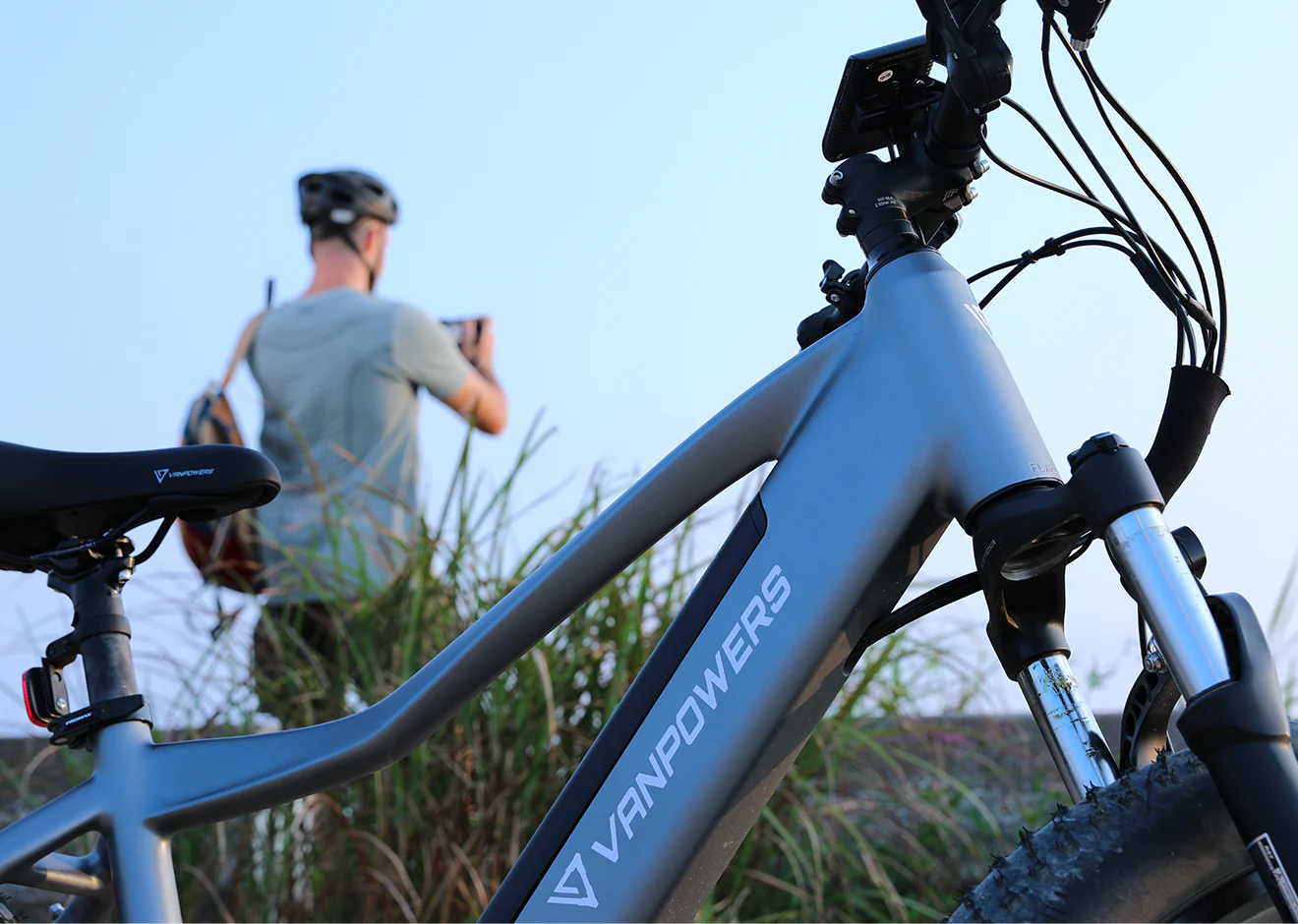 Vanpowers Manidae Fat Tire Electric Bike Lifestyle Beach R