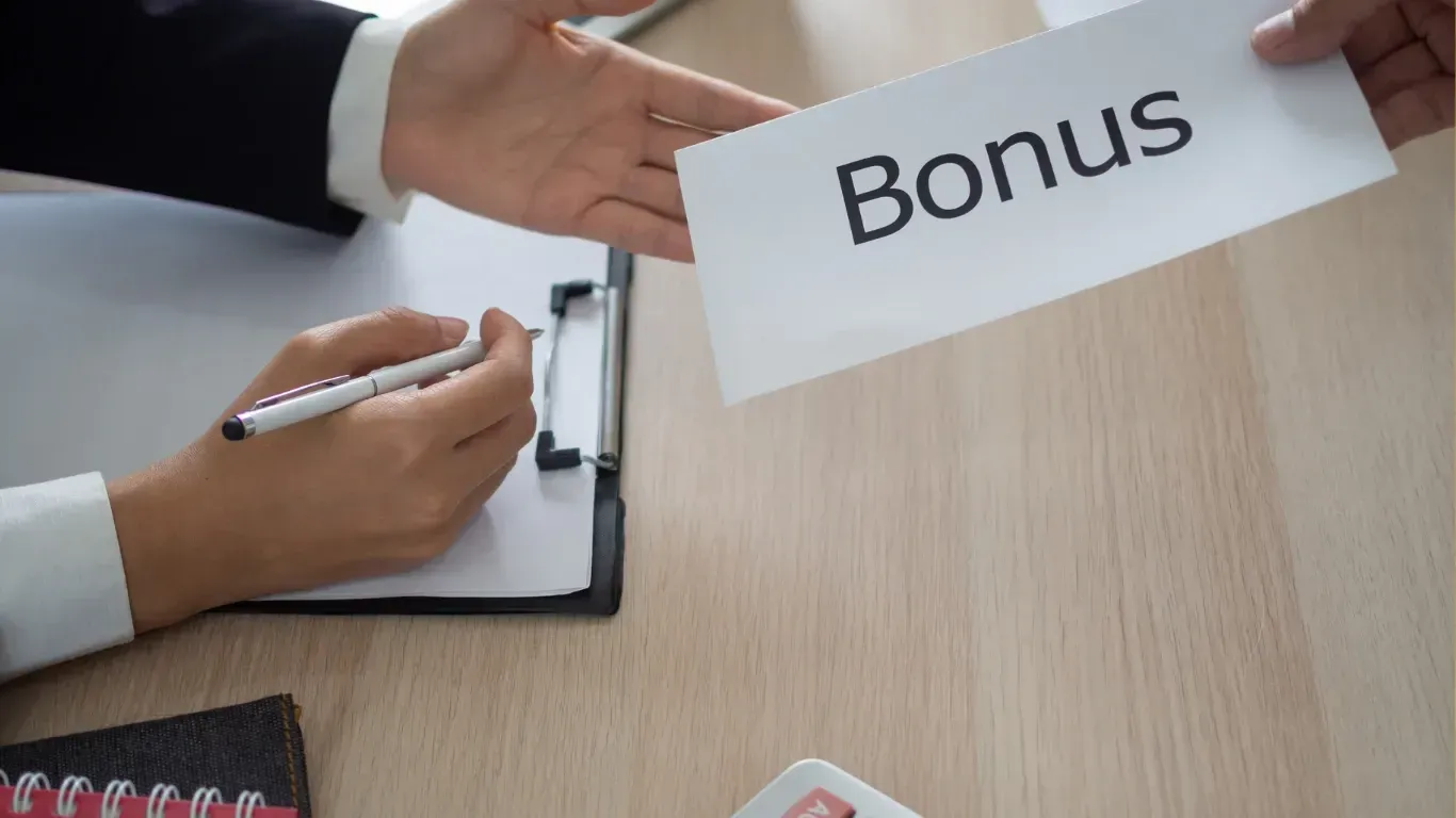 Offer Irresistible Bonuses