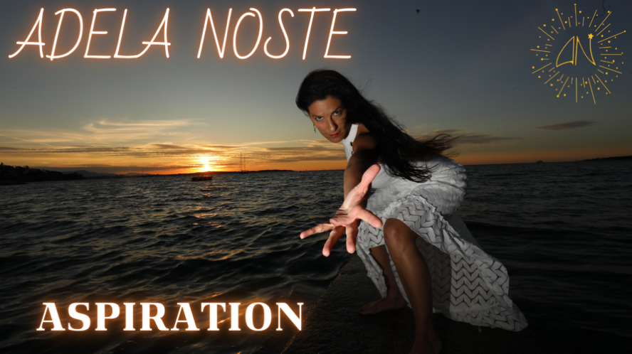 Une image contenant ciel, habits, fille, personne    Description générée automatiquement