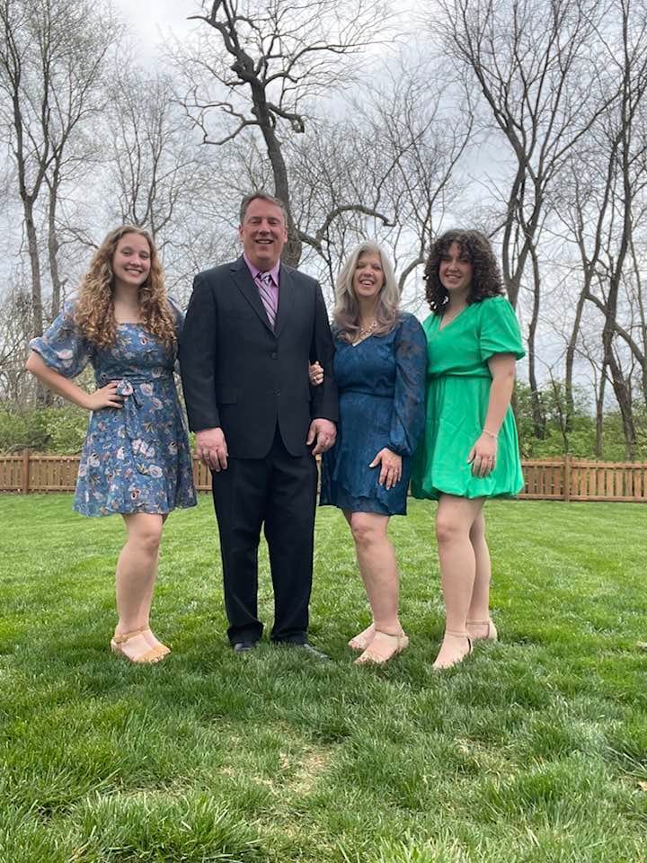 Natalie, Stephen, Lisa & Mackenzie Manning