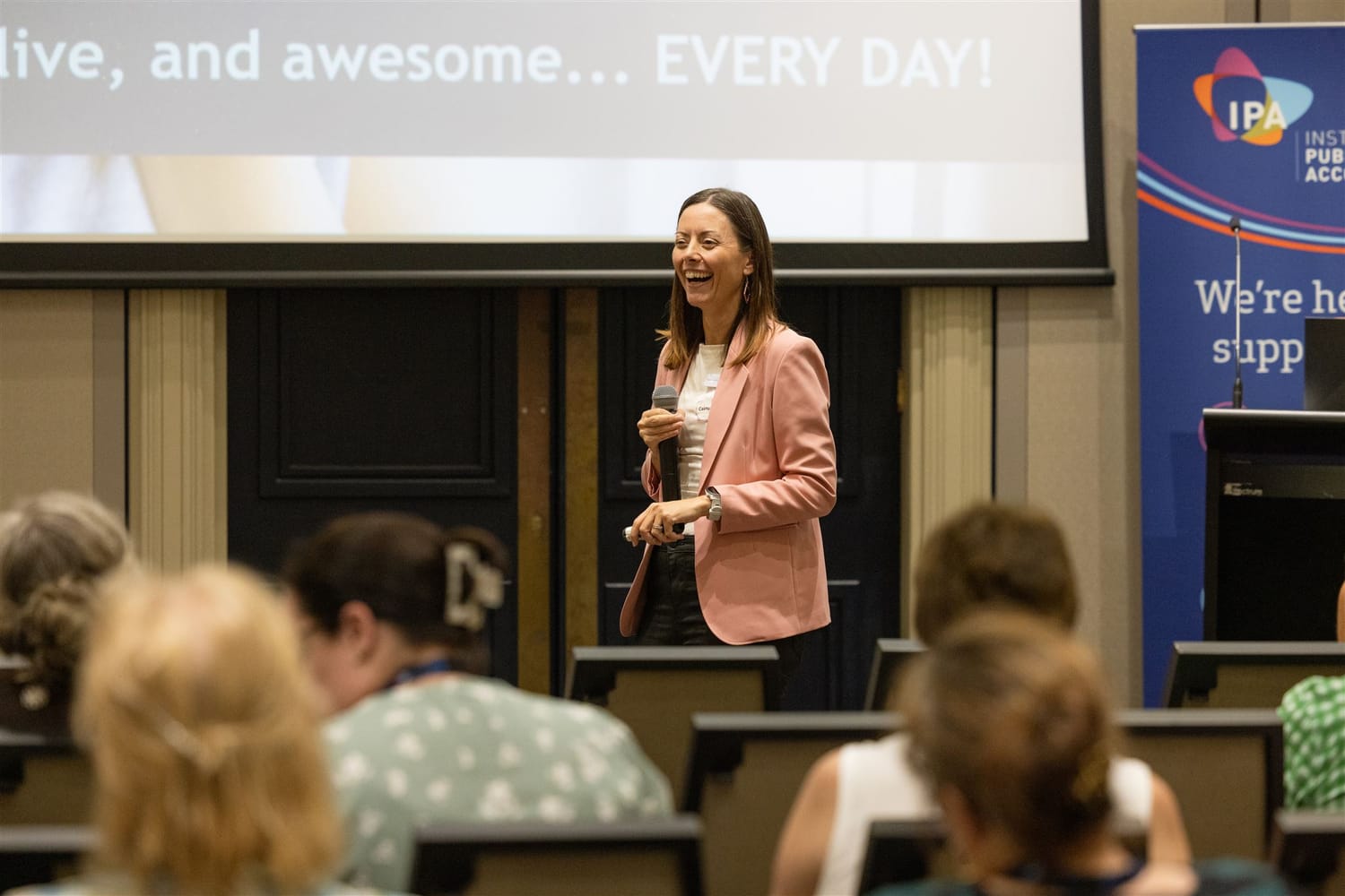 Sophie Anderson, burnout prevention specialist, delivers powerful, transformative keynotes for groups of all sizes
