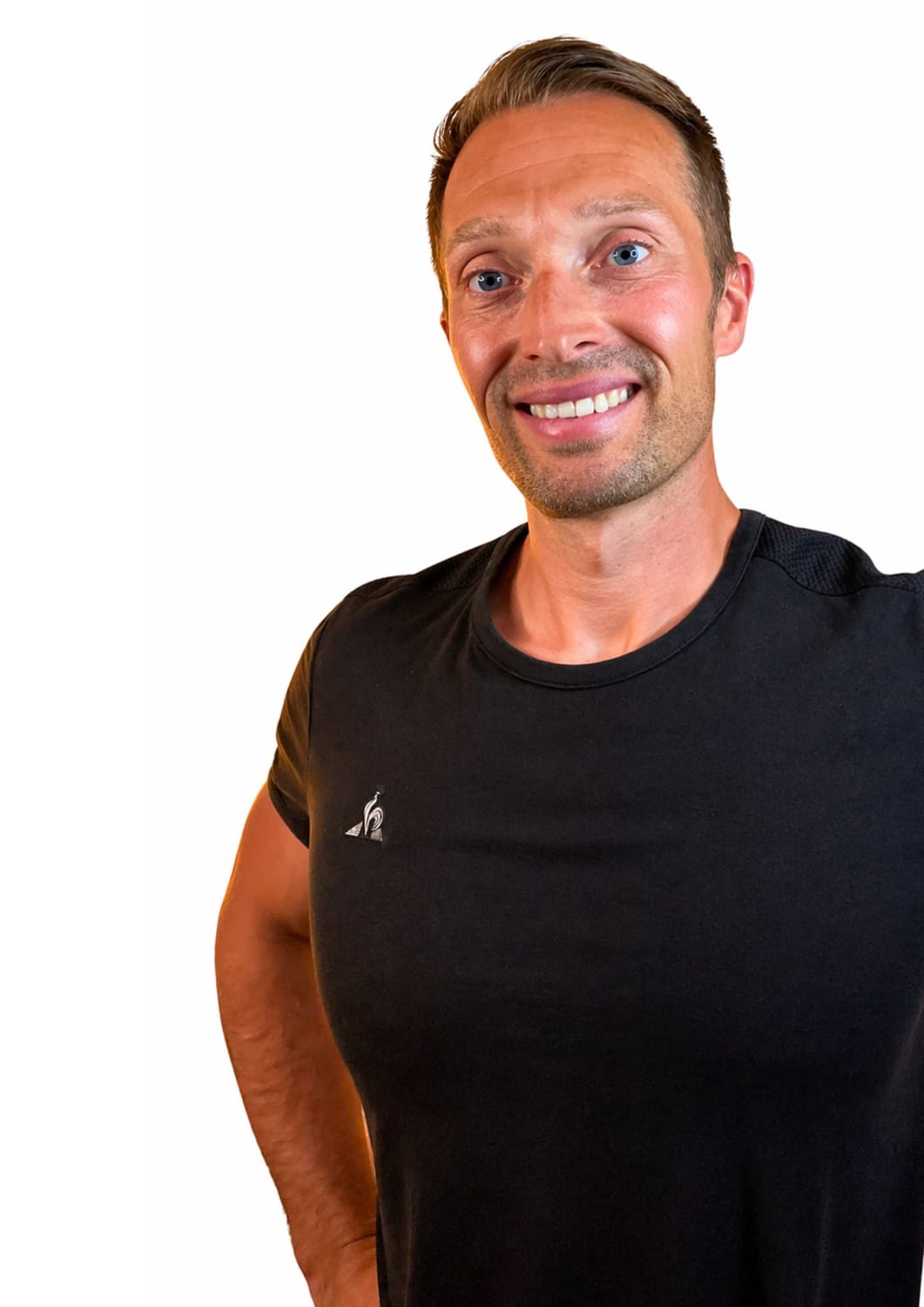 Mathieu Perez, coach sportif et préparateur physique, t’accompagne avec un programme de perte de poids 100 % offert sur 14 jours
