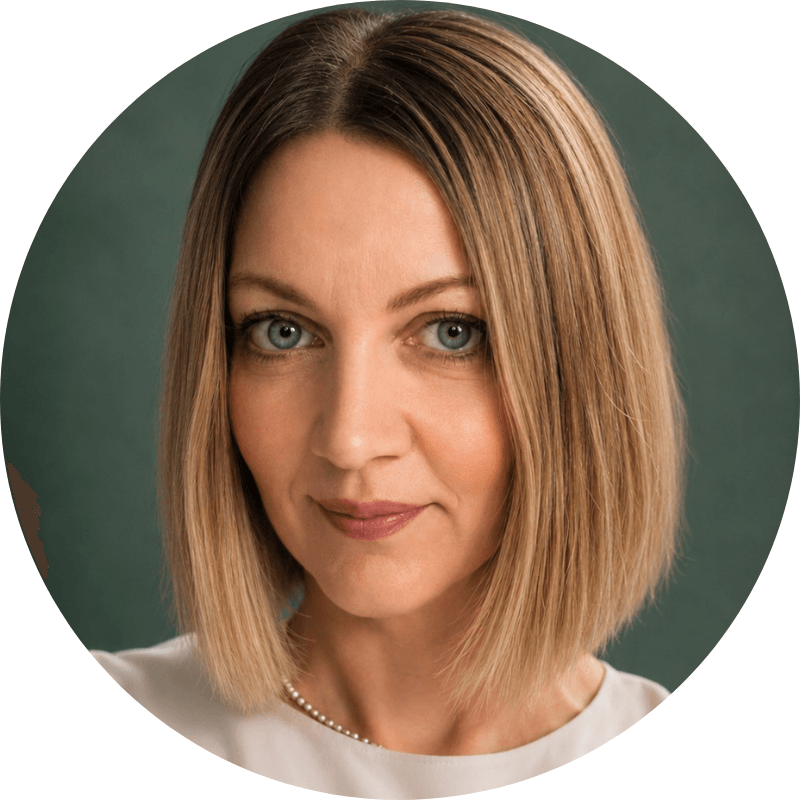 Irina Stoica este psiholog clinician, psihoterapeut și coach, cu peste 20 de ani de parcurs profesional