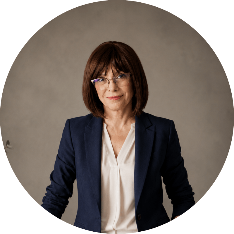 Adriana Radu – Arhitect de afaceri bazate pe comunitate, autor și antreprenor