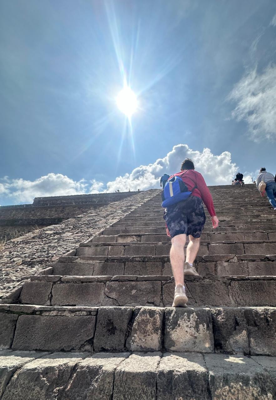 Dr. Boaz Goss climbs big stairs | The Orthodox Snake Writing Agency