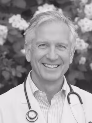 Portrait of Dr Michael Grant, retired family physician and co-founder of Brain Health Insider, Online Medical Publication