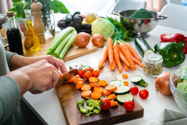 how do you break through a weight loss plateau, hit a plateau 