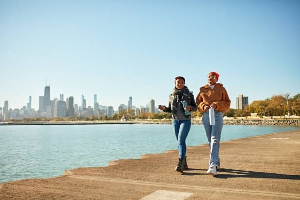Is it Better to Walk in the Morning or Evening, walking in the evening, morning walk, evening walk, morning walk vs evening walk