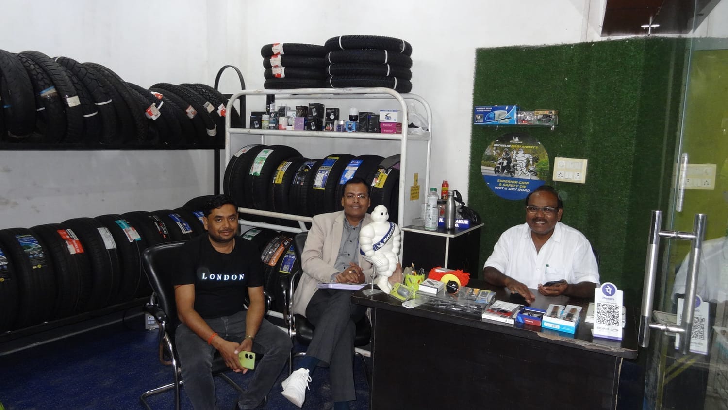 The Tyre Shop | Shiv Naresh Traders – Ramanujganj