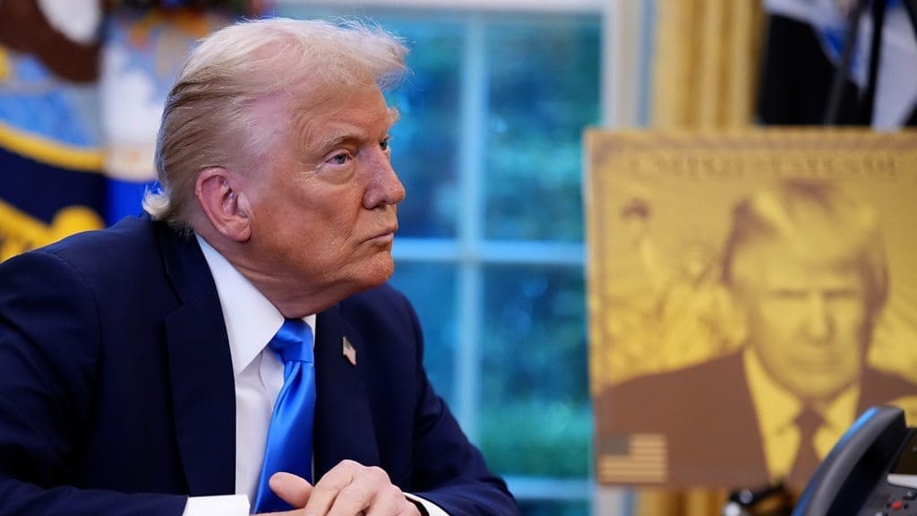 Trump’s $100,000 H-1B Visa Fee Shocks Indian Tech Workers and US Giants