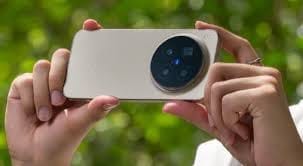 Vivo X300 Series Launched: 200MP Camera, Dimensity 9500, and Ultra-Fast Charging Redefine Flagship Experience