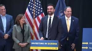 New York Mayoral Election Turns Explosive: Trump’s ‘No Funds’ Threat, Mamdani’s Counterattack, Cuomo’s Cautious Endorsement