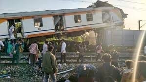 Chhattisgarh Train Tragedy: Passenger Train Collides With Goods Train in Bilaspur, Death Toll Rises to 11