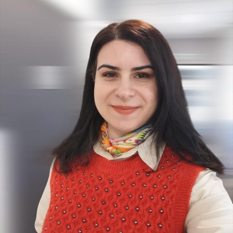 Élise A.