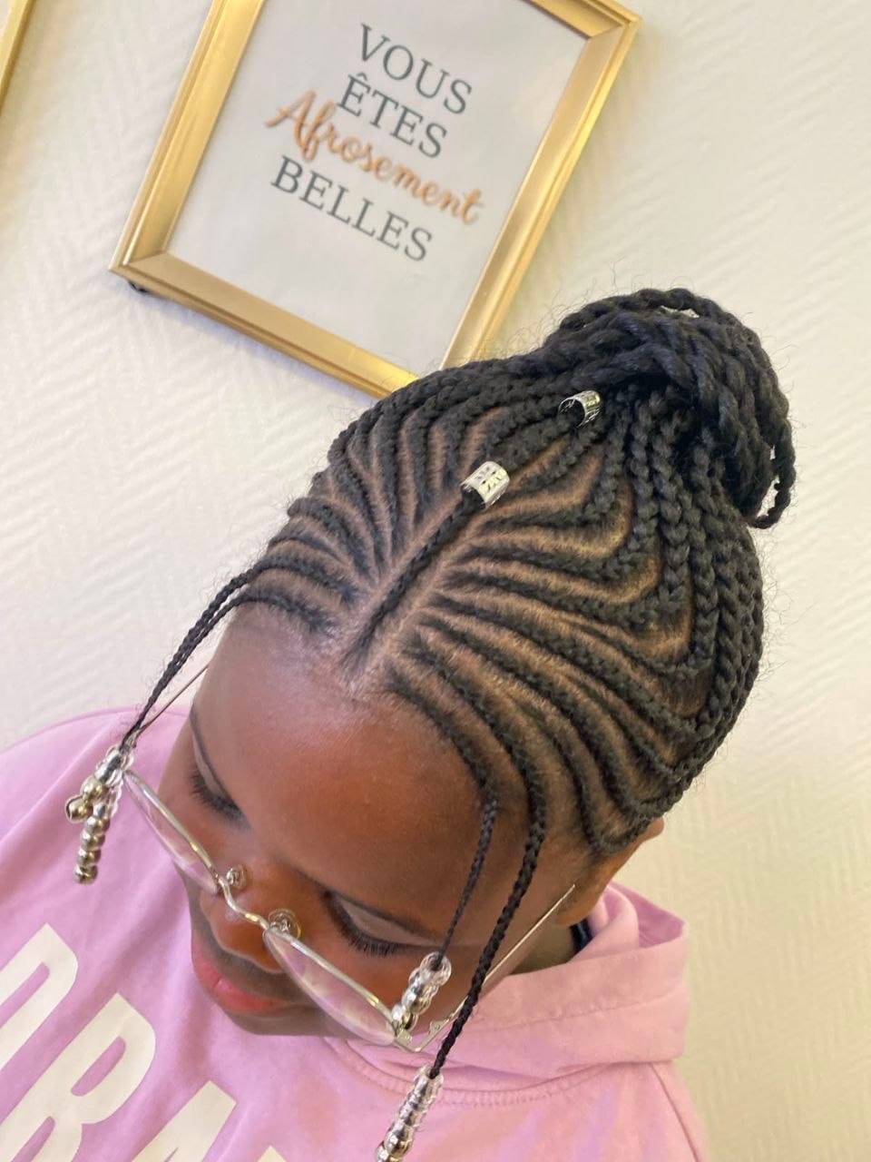Tresses afro élégantes réalisées par Soko Coiff