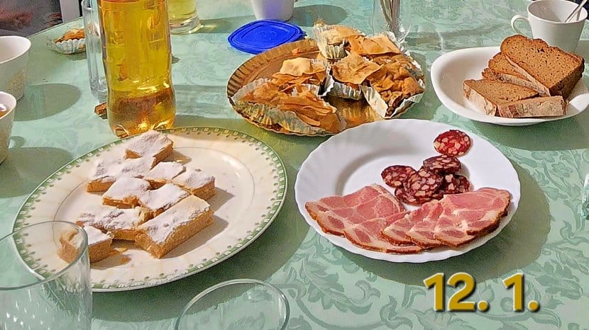 Trije klobuki