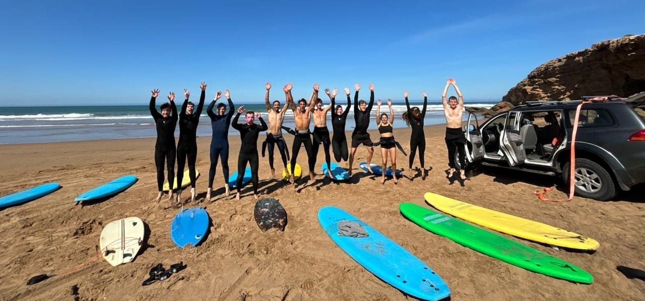 learn surf in the surfcamp essaouira morocca
