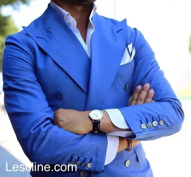 Relaxed blue sport coat