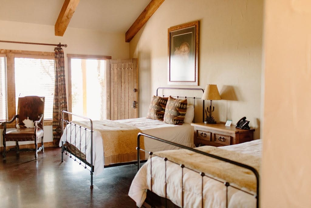 Western-style guest room at Wildcatter Ranch