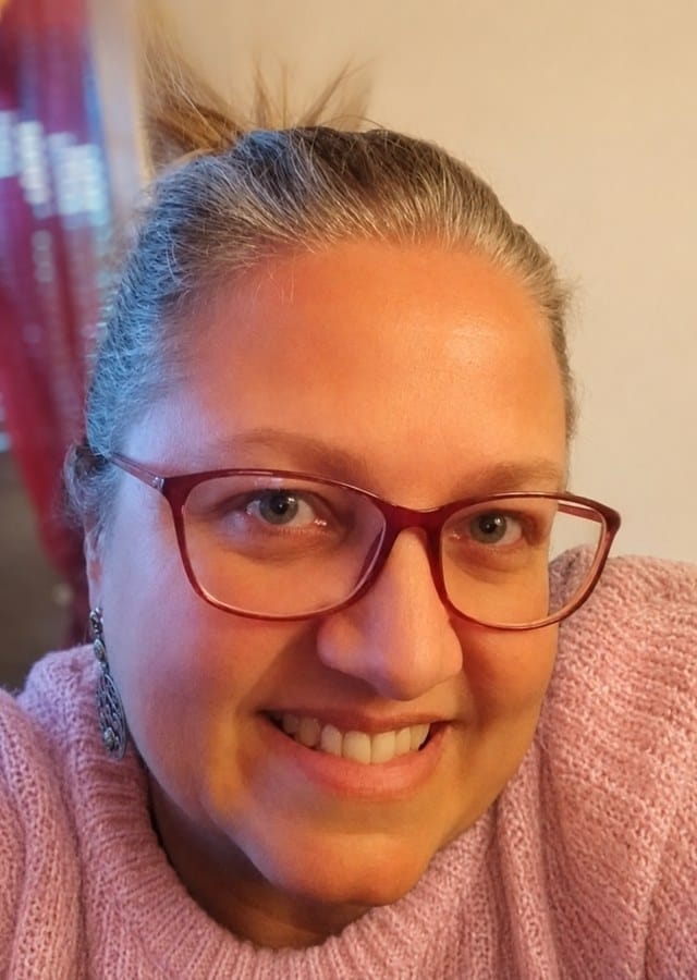 Sandrine, coach, souriante
