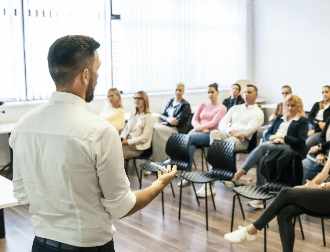 Predavanje ZaLife za starše o izzivih najstništva