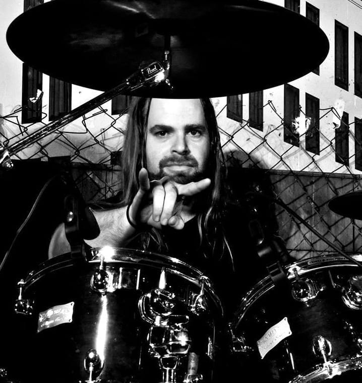 Brandon L. a Professional drummer