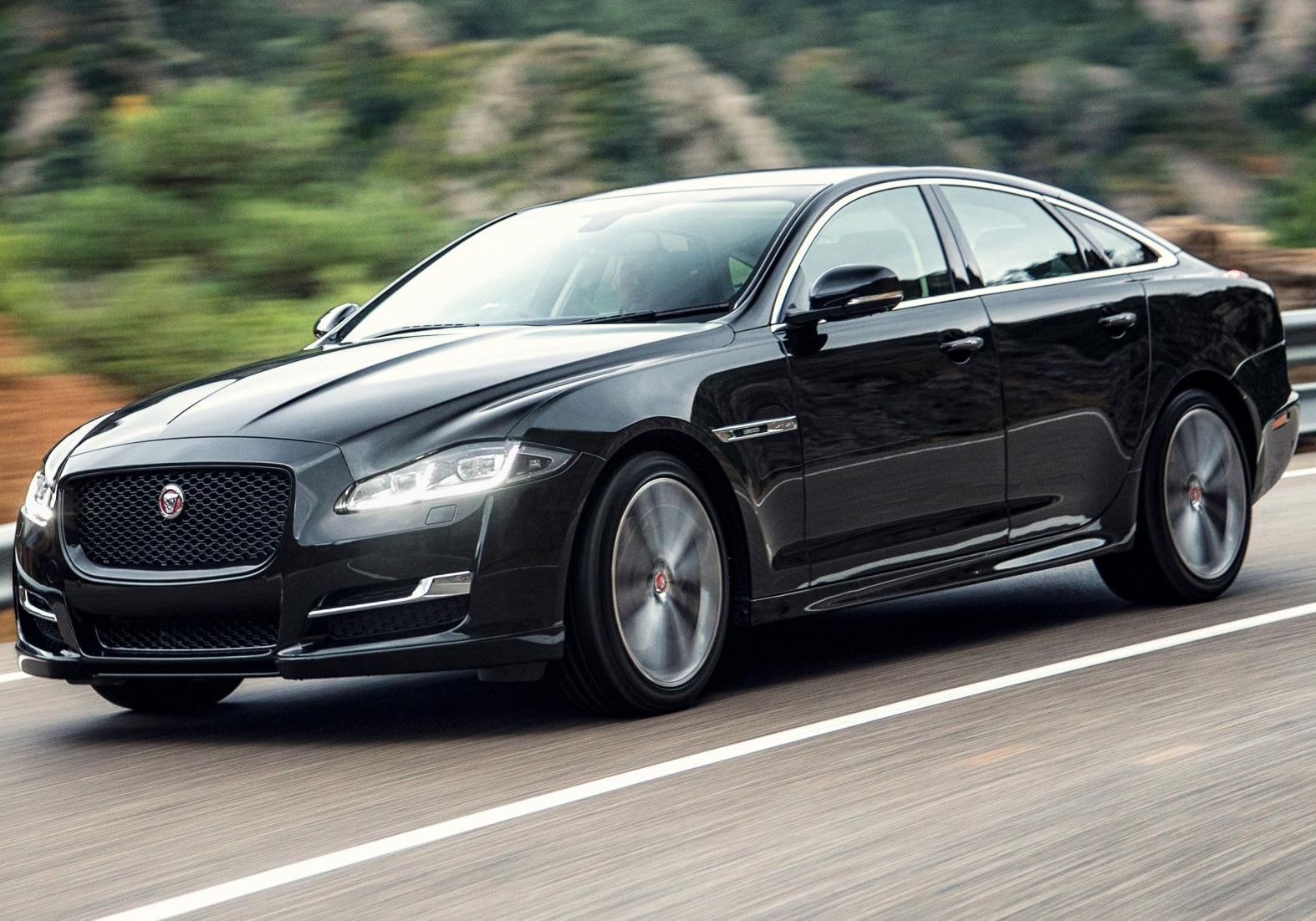 Top Reasons to Choose Car Rental without a Driver