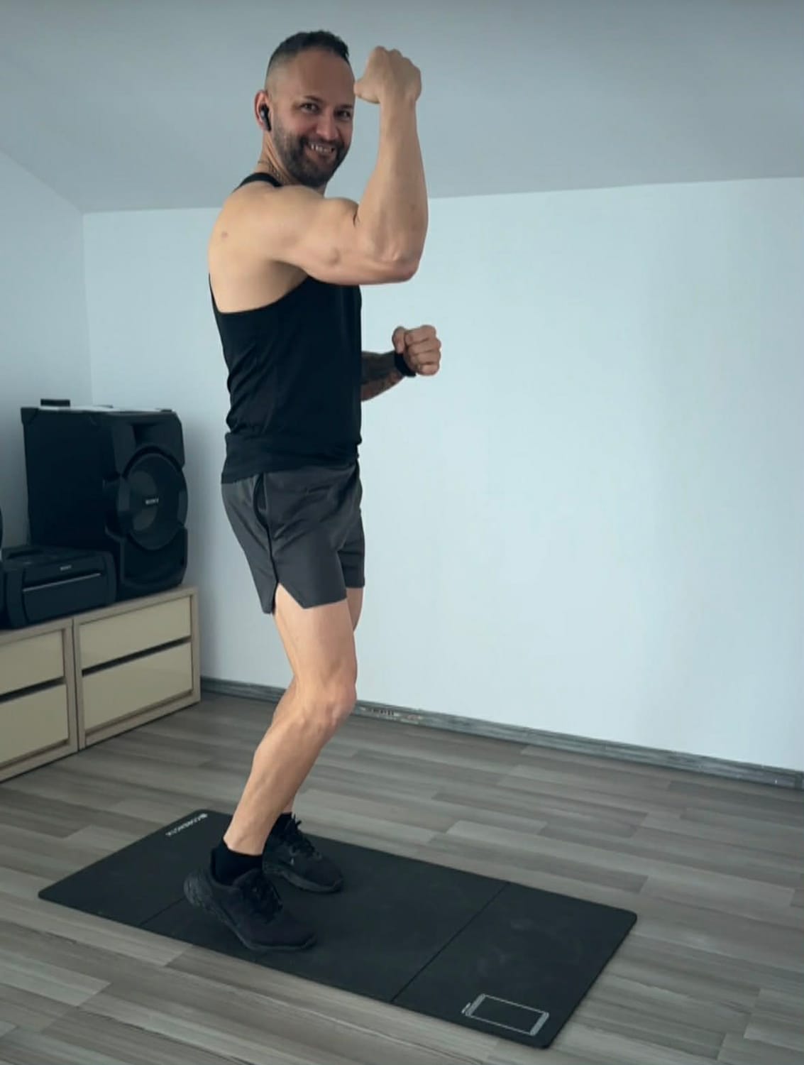 antrenamente acasa pentru masa musculara prin programul bodysculpt