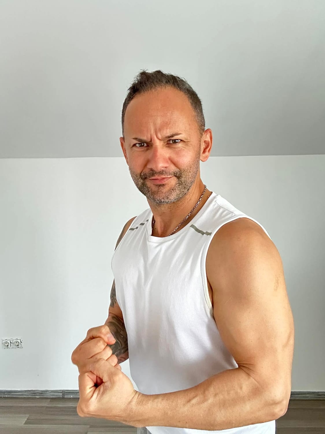 autorul George Petcu antrenor fitness