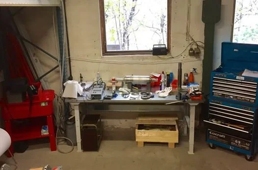 Spindelrenovering på arbetsbänk