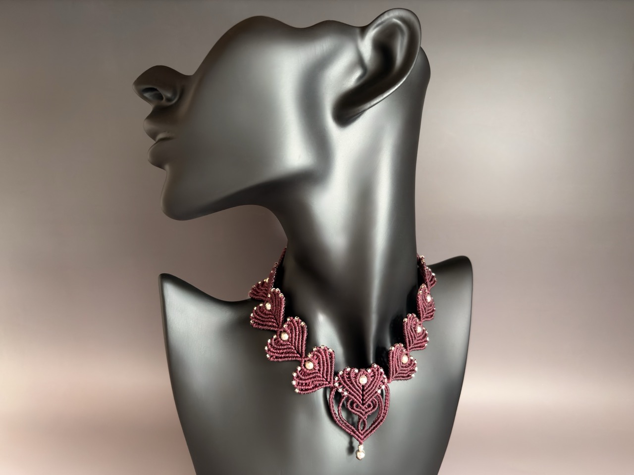 Collier Cœur en micro-macramé — Atelier Lamhané