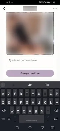Envoyer un commentaire avec la rose dans les standouts de Hinge