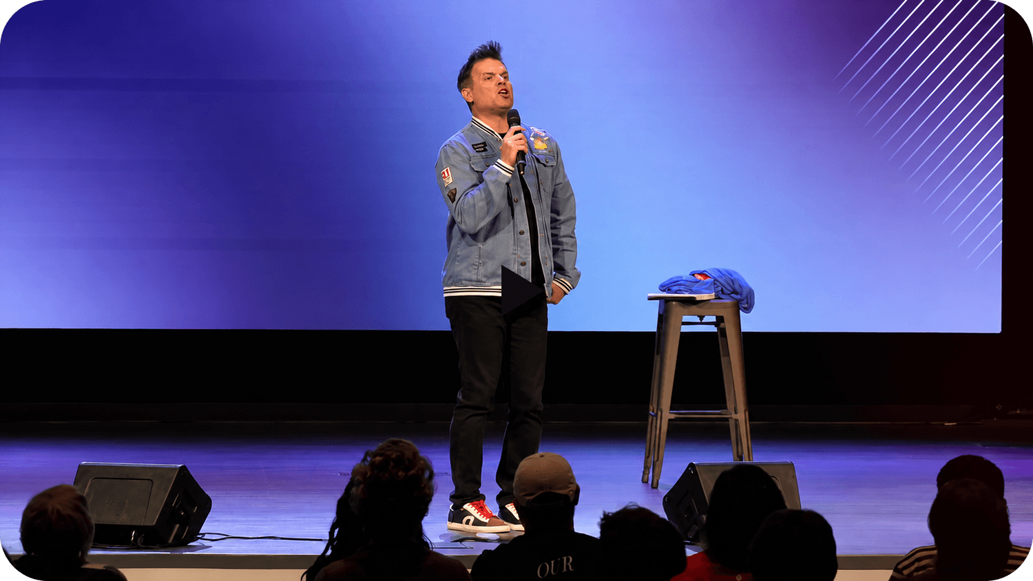 Mickey Bell performing