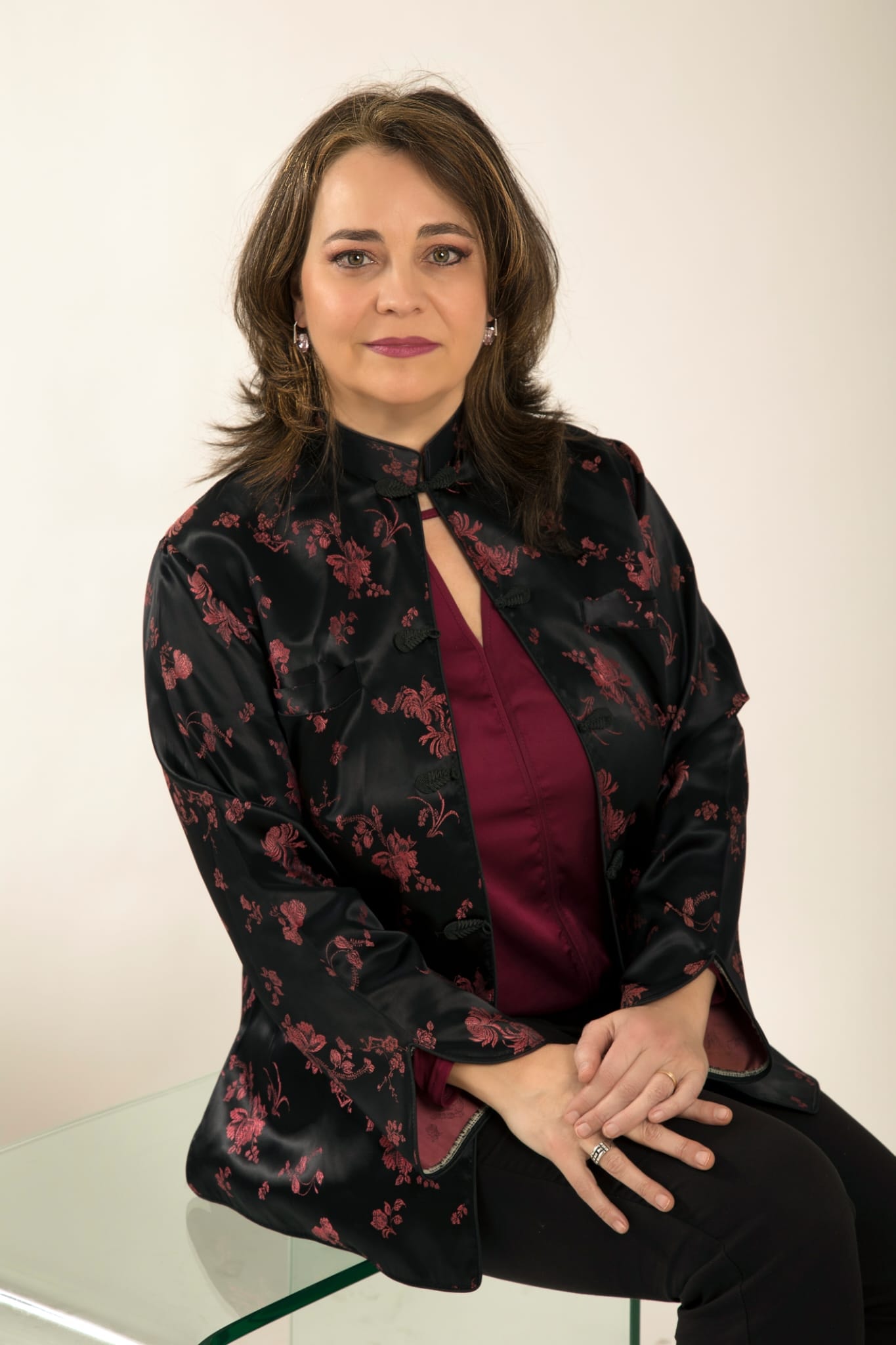 JAIONE ITURBE CARDONA Terapeuta y facilitadora de Constelaciones familiares.
