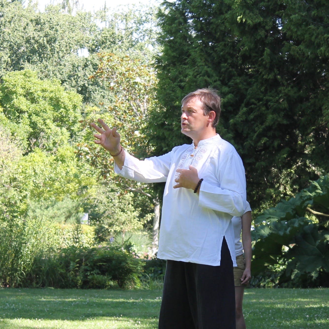 Olivier ALLENO en pratique de Qi Gong