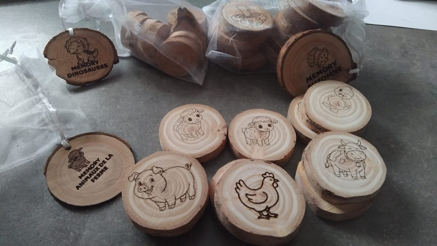 jeu de morpion en bois personnalisée a la demande par www.ateliersublime.fr