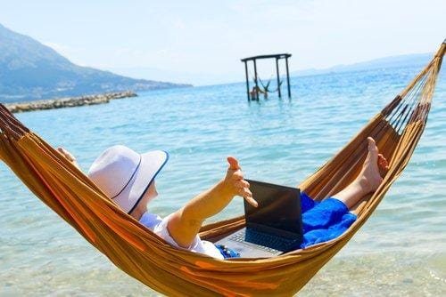 Sessão online para empreendedores no setor de turismo