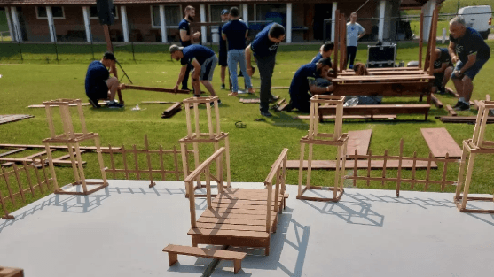 Dinâmica de Team Building em evento corporativo