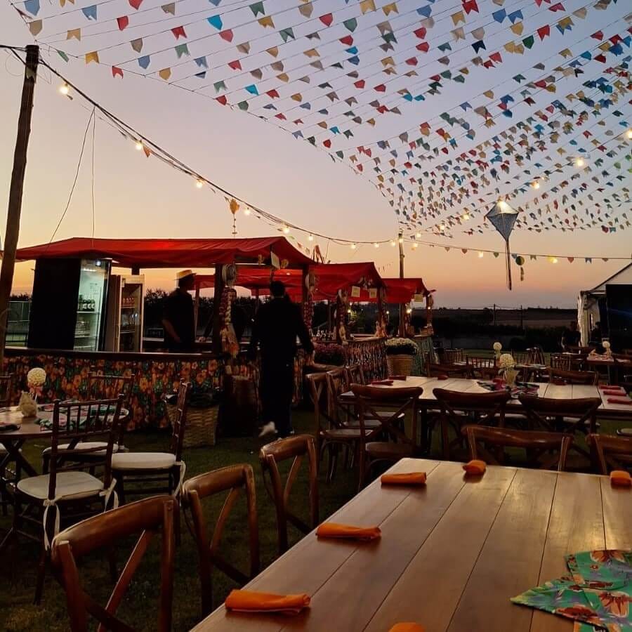 Barraca de Festa Junina montada pela Bear Eventos