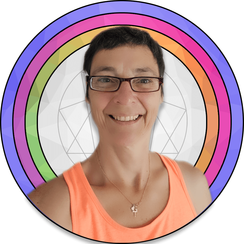 Photo d'Elena, créatrice des Oracles de l'ennéagramme