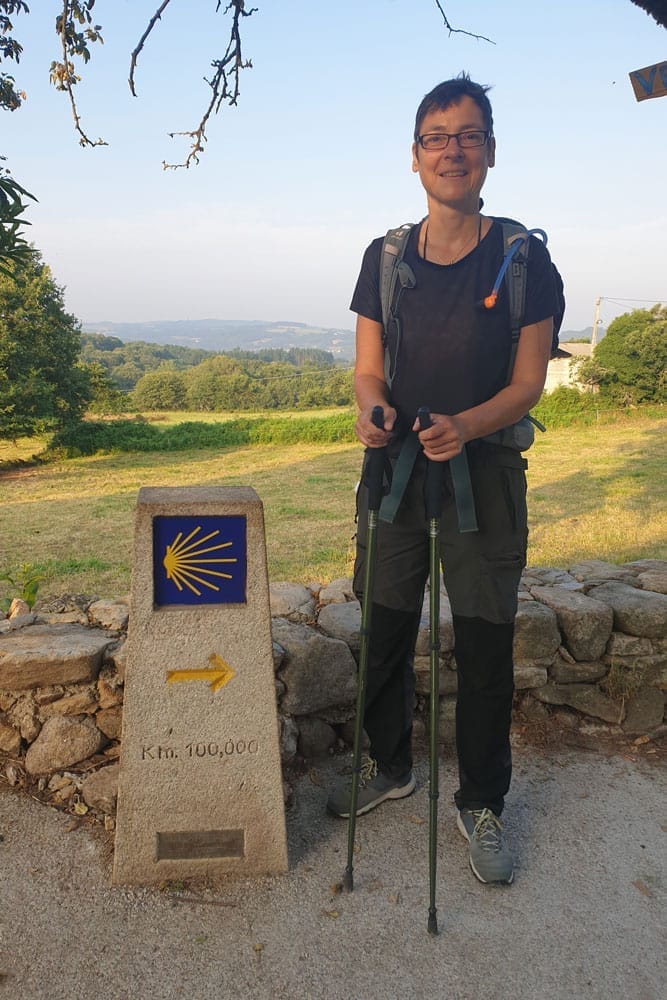 Elena, créatrice des 3 Oracles de l'ennéagramme, sur le chemin de Saint-Jacques de Compostelle