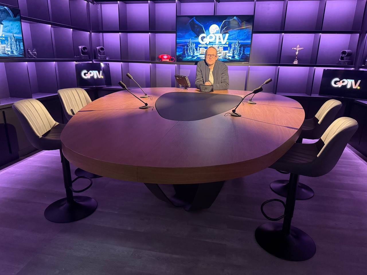 Plateau studio vidéo GPTV à Paris 8