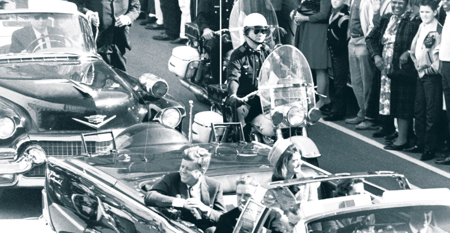 Le cortège présidentiel de John F. Kennedy à Dallas, le 22 novembre 1963.