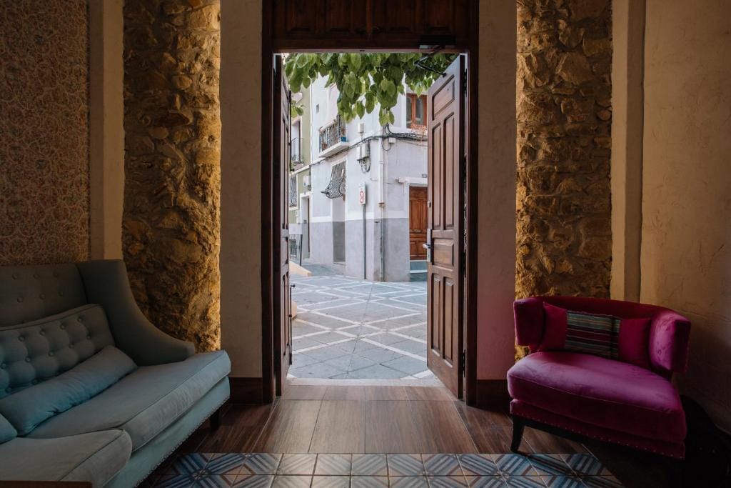 4. Rosal by Seaward Suites – The Boutique Old Town Gem