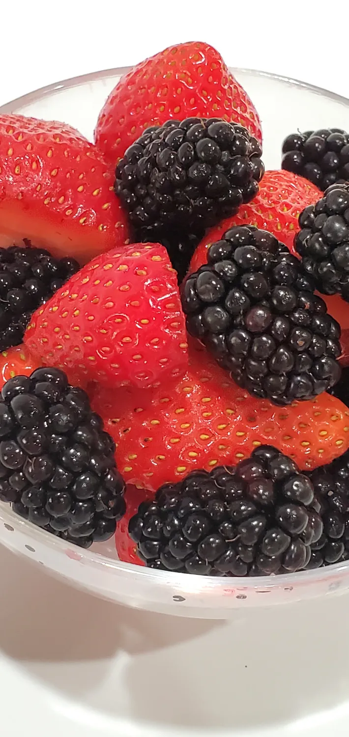BERRY BOWLS MIX IT UP!